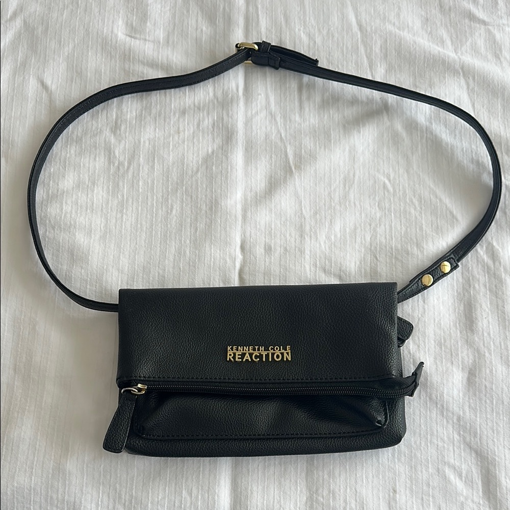 Kenneth Cole Reaction Black Crossbody Bag with Gold Accents